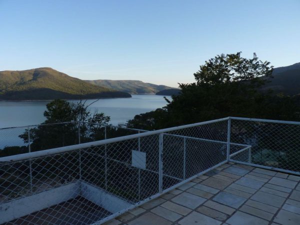 Ref:. 0018 – CASA EM ESCARPAS DO LAGO com vista FENOMENAL DA REPRESA - Image 8