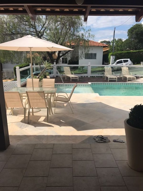 Ref:. 0017 – Casa em Escarpas do Lago com área de lazer, piscina, churrasqueira e quatro suítes + 1 quarto - Image 3