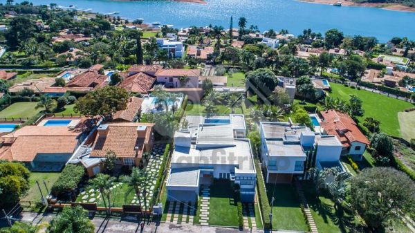 Ref:. 0002 - Casa de alto padrão em Escarpas do Lago de 7 suites - Image 10