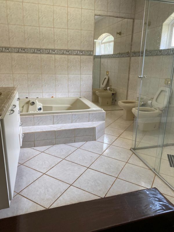 Ref:. 0010 - Casa em Escarpas do Lago com área de lazer, piscina, churrasqueira e quatro quartos com ar condicionado - Image 26