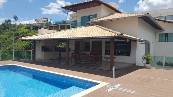 Ref:. 0006 – Casa em Escarpas do Lago com excelente vista com 4 suítes + 1 quarto