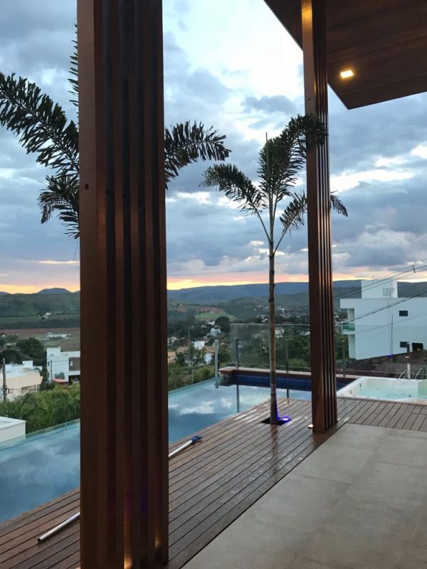 Ref:. - 0003 Casa de 7 suítes com linda vista em Escarpas do Lago