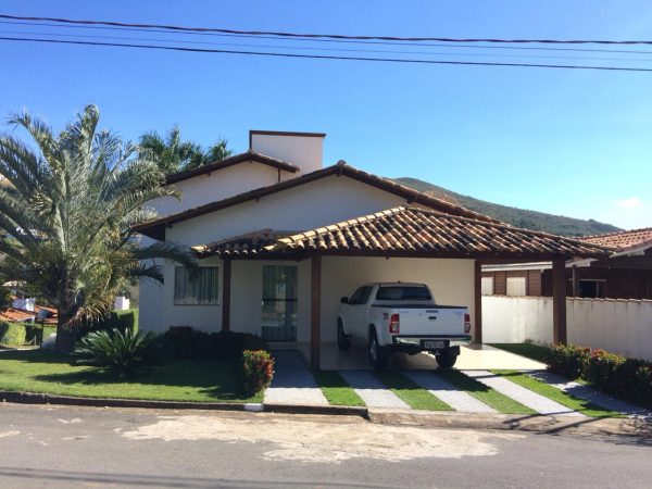 Ref:. 0009 - Casa em Escarpas do Lago com área de lazer, piscina, churrasqueira e quatro quartos