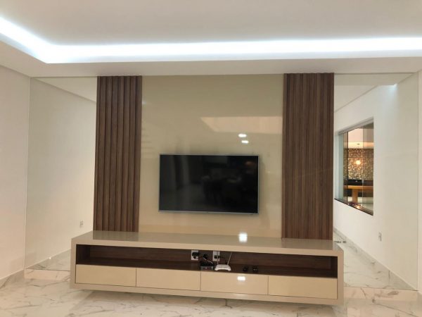 Ref:. 0008 – Casa recém construída em Escarpas do Lago – 7 suítes, piscina e saúna. - Image 14