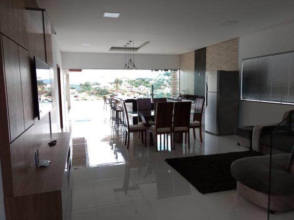 Ref:. 0011 –  Casa Super em Luxo Escarpas do Lago com 5 suítes, piscina, sauna e churrasqueira - Image 2