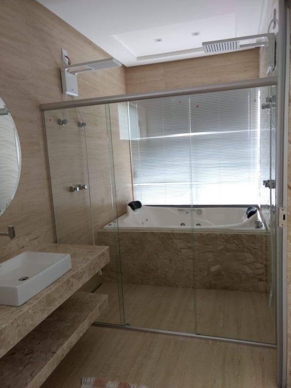 Ref:. 0011 –  Casa Super em Luxo Escarpas do Lago com 5 suítes, piscina, sauna e churrasqueira - Image 11