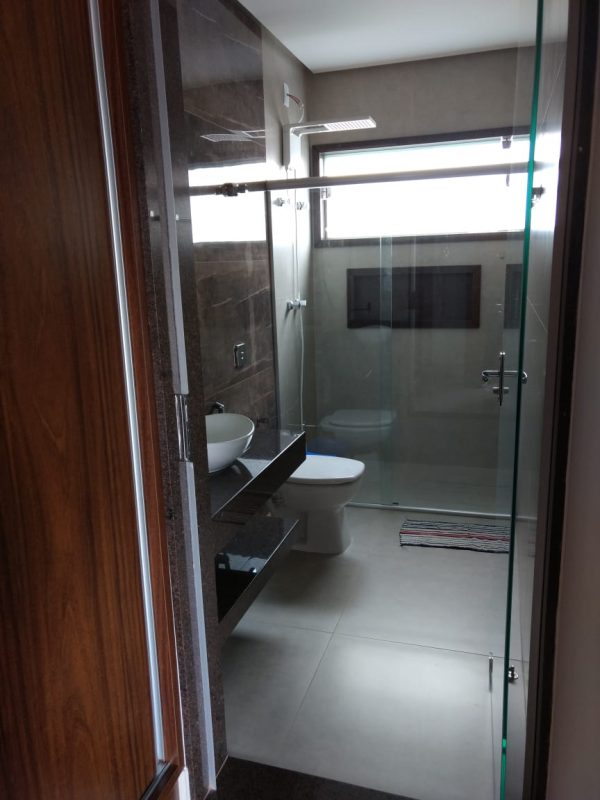 Ref:. 0011 –  Casa Super em Luxo Escarpas do Lago com 5 suítes, piscina, sauna e churrasqueira - Image 10