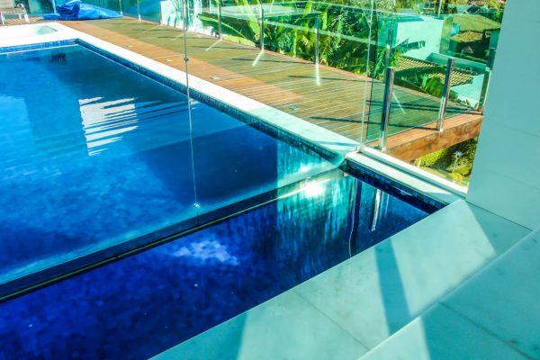 Ref:. 0013 – Casa super luxo em Escarpas do Lago - 8 suítes, piscina e hidromassagem - Image 25