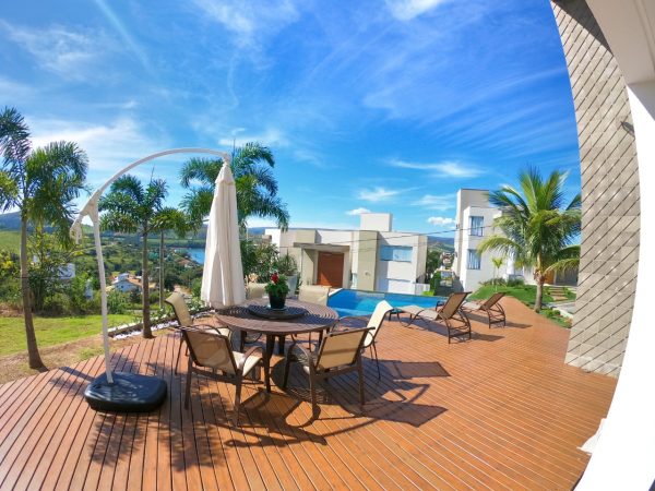 Ref:. 0014 – Casa Super em Luxo Escarpas do Lago com 5 suítes, piscina com borda infinita, sauna e churrasqueira - Image 8
