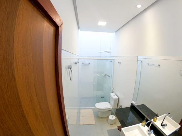 Ref:. 0014 – Casa Super em Luxo Escarpas do Lago com 5 suítes, piscina com borda infinita, sauna e churrasqueira - Image 13