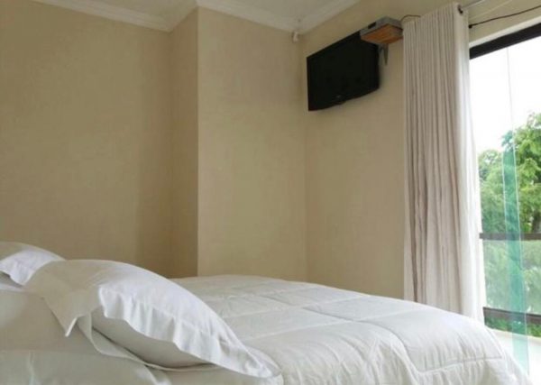 Ref:. 0022 – CASA EM ESCARPAS DO LAGO com 8 suítes e com vista pro lago principal - Image 14