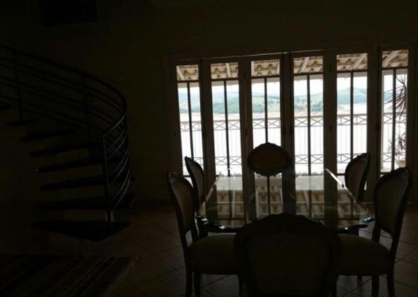 Ref:. 0022 – CASA EM ESCARPAS DO LAGO com 8 suítes e com vista pro lago principal - Image 9