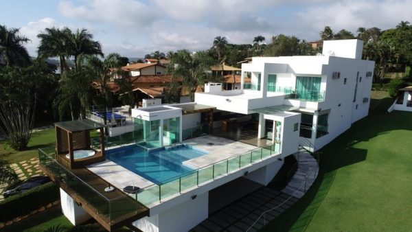 Ref:. 0040 – Casa de 6 suítes sendo 2 master com vista para o lago - Image 2