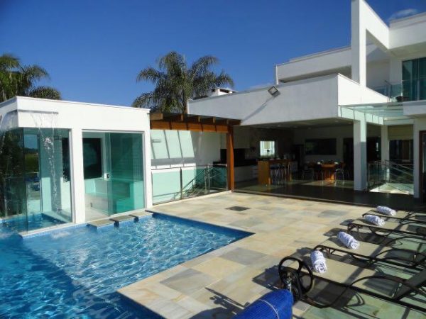 Ref:. 0040 – Casa de 6 suítes sendo 2 master com vista para o lago - Image 7