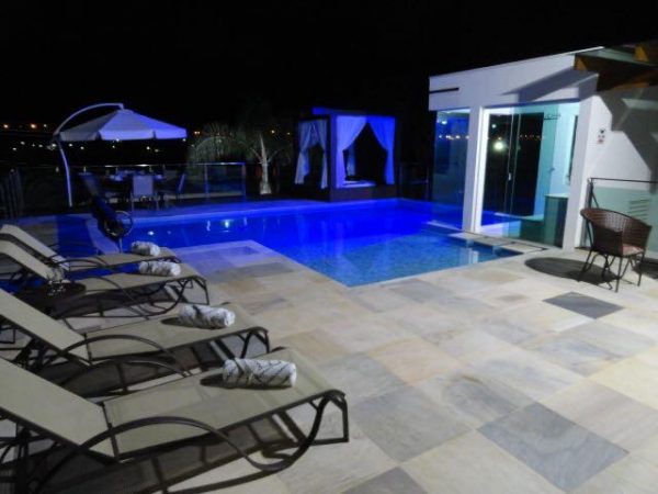 Ref:. 0040 – Casa de 6 suítes sendo 2 master com vista para o lago - Image 15