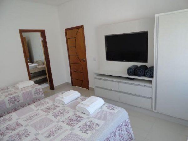 Ref:. 0040 – Casa de 6 suítes sendo 2 master com vista para o lago - Image 23