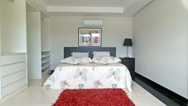 Mansão em Escarpas do Lago - Image 18